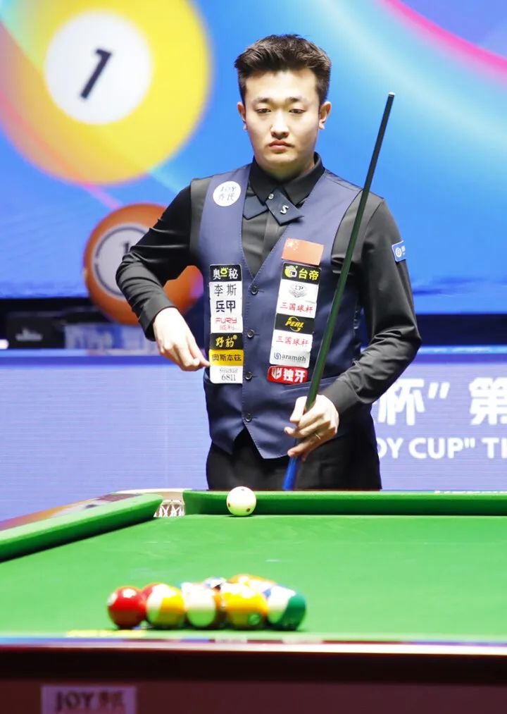 观众在欣赏 观众在欣赏